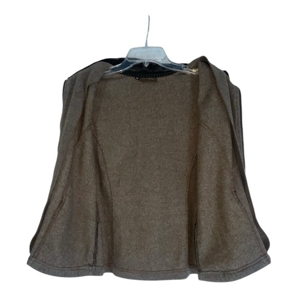 Wooly Bully Colorado vest with faux fur trim. Size medium GUC - Picture 6 of 7